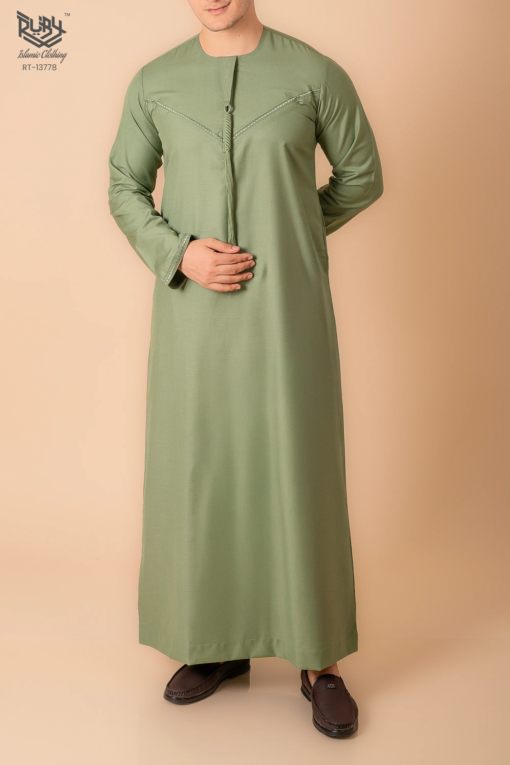 PREMIUM SAGE GREEN EMIRATI TASSEL THOBE FOR MEN – LIGHT GREY BRAIDED FRONT KANDURA DESIGN